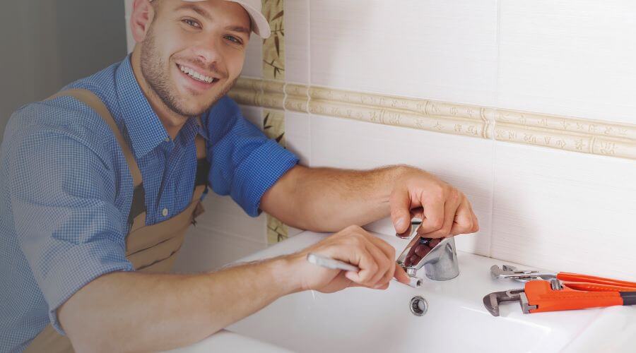 Professional clogged drains services in Robinson Creek, KY